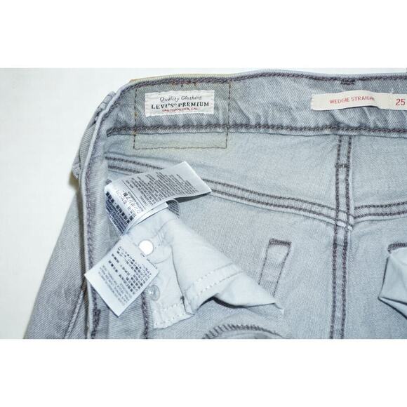 Levi's Premium Wedgie Straight Jeans – Size 25 – Gray Wash Button Fly Denim - Picture 6 of 16